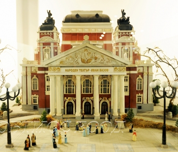 Indoor miniature models